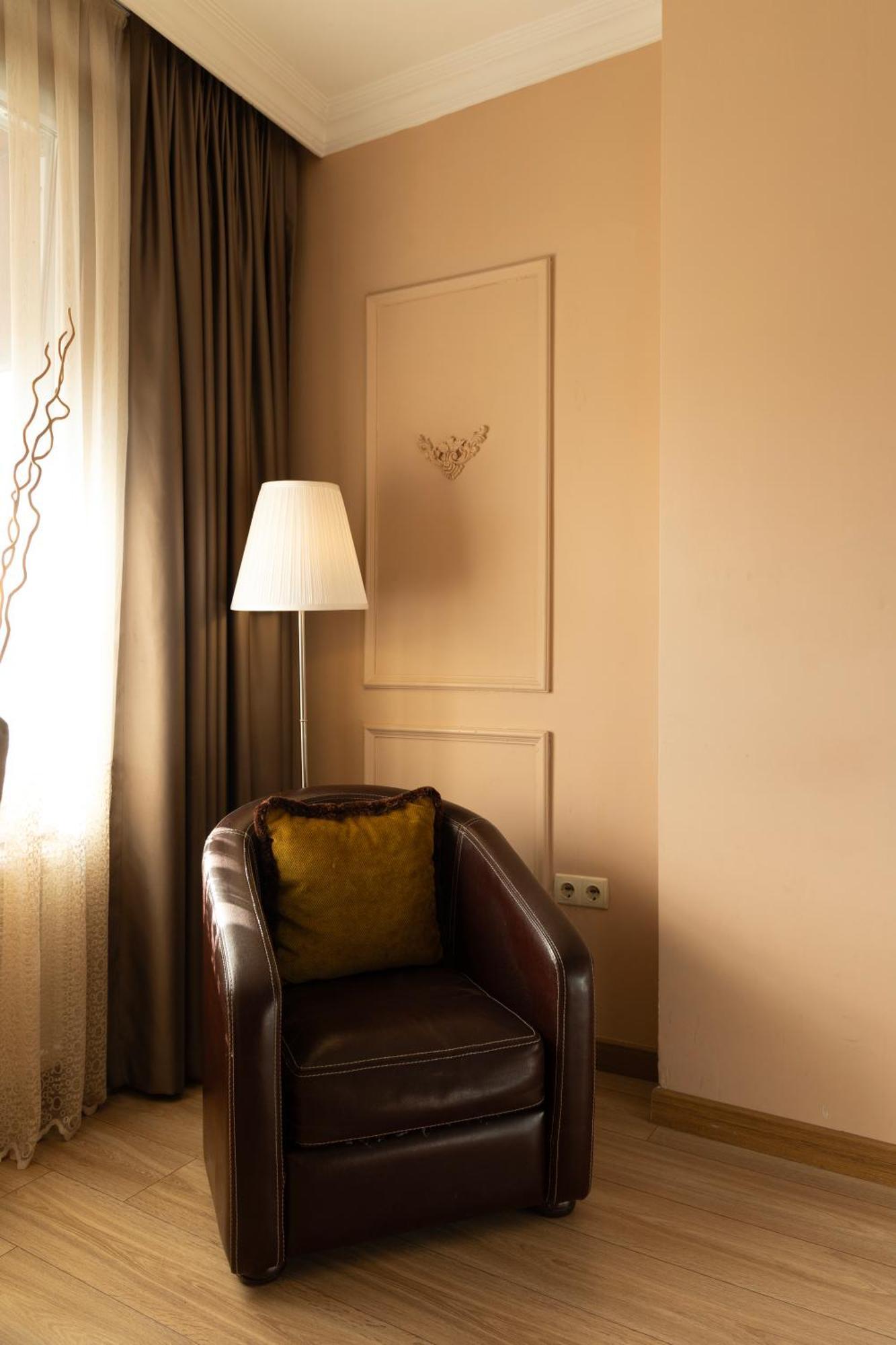 Classes Hotel Airport Istanbul Exterior photo